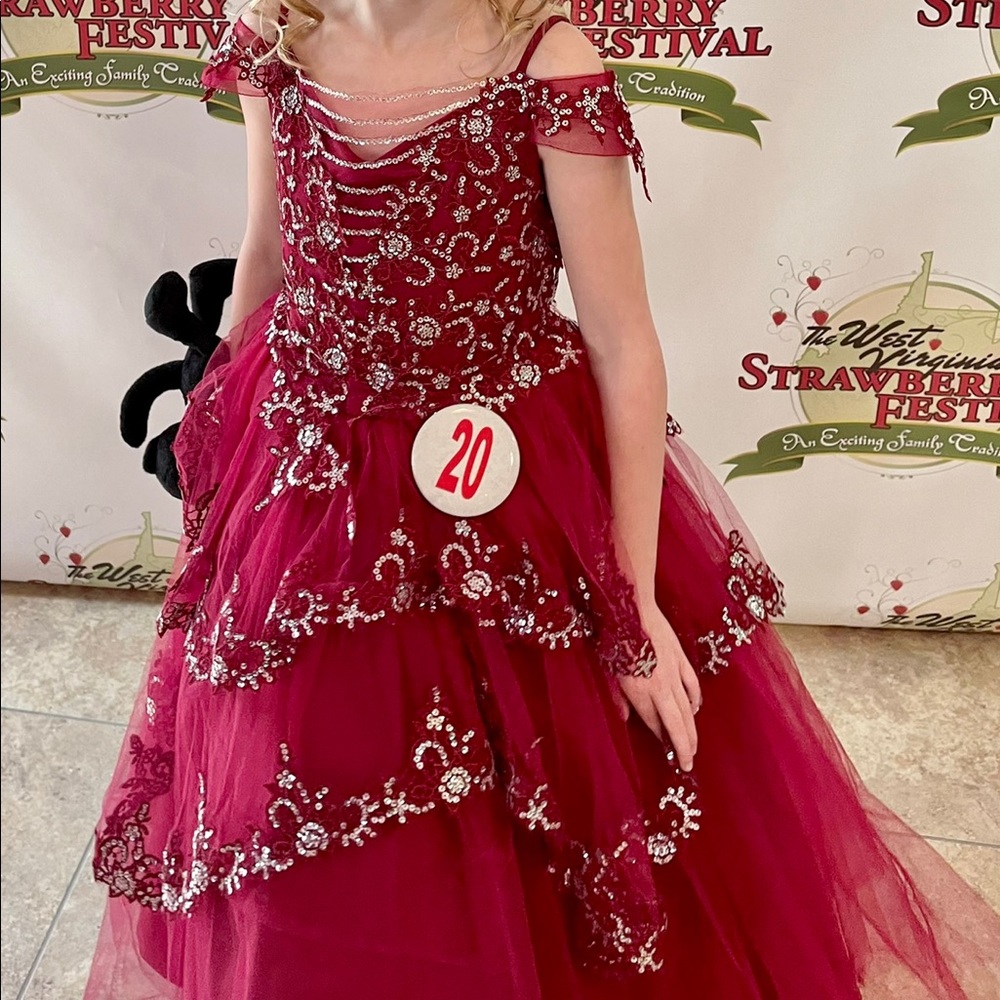 Bijan Wine Red Pageant Dress Size 6 Girls